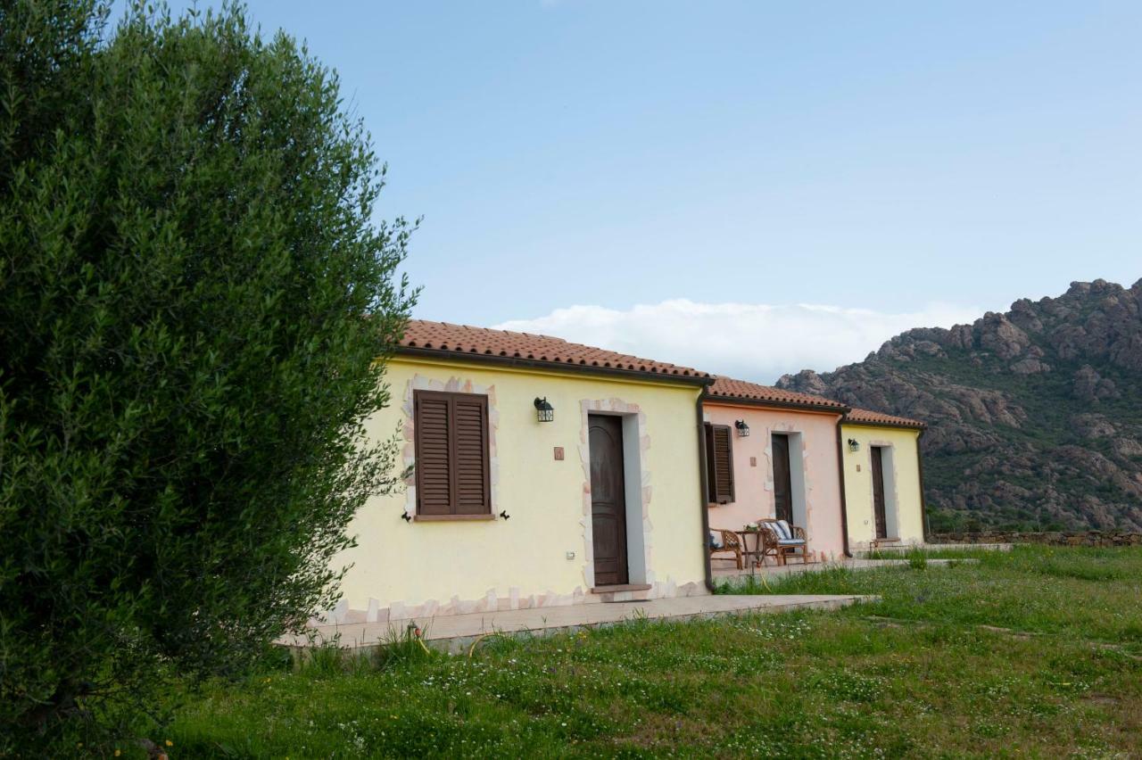 Agriturismo B&B Casteldoria Santa Maria  Bagian luar foto